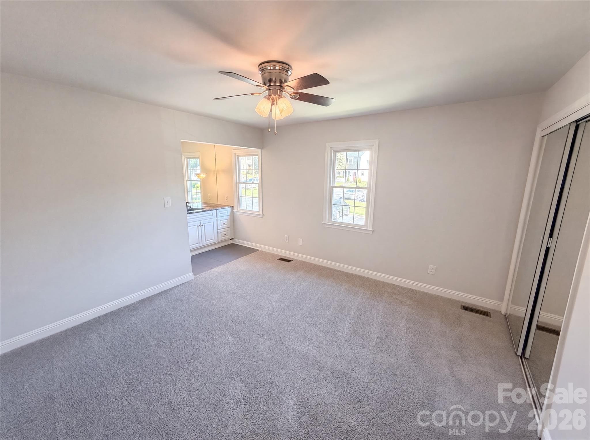 Townhouse at 8042 Regent Park Lane, Charlotte, photo 13 of 27