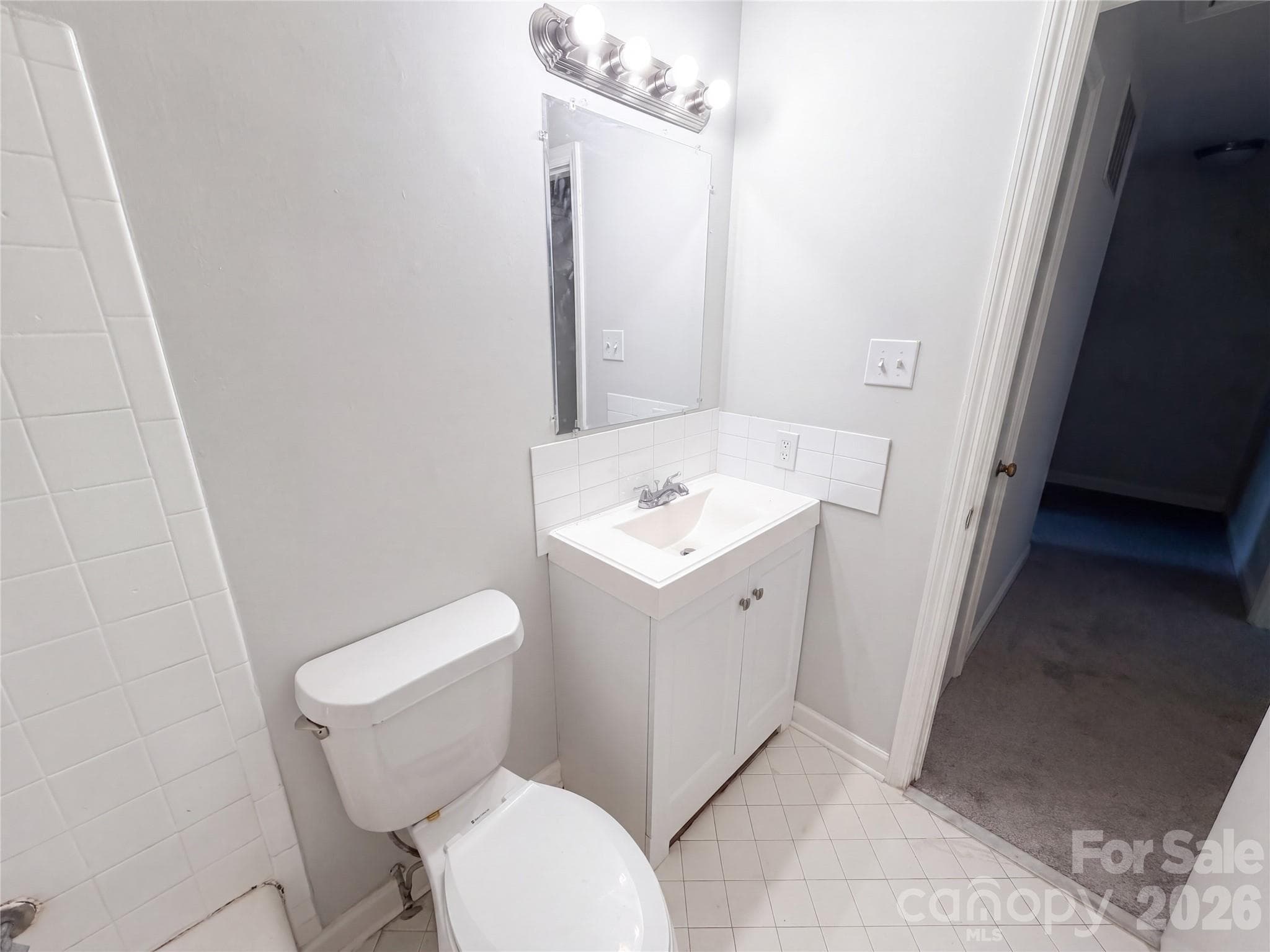 Townhouse at 8042 Regent Park Lane, Charlotte, photo 22 of 27