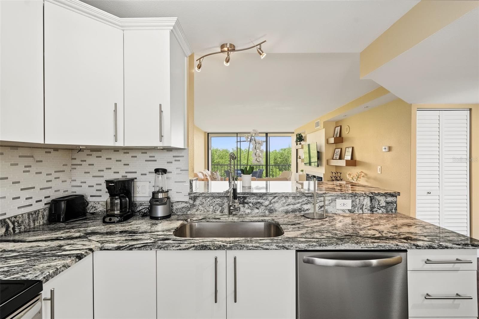 Condominium at 900 COVE CAY DR #2B, CLEARWATER, photo 15 of 59