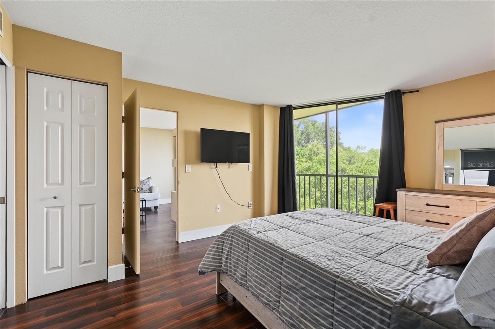 Condominium at 900 COVE CAY DR #2B, CLEARWATER, photo 38 of 59