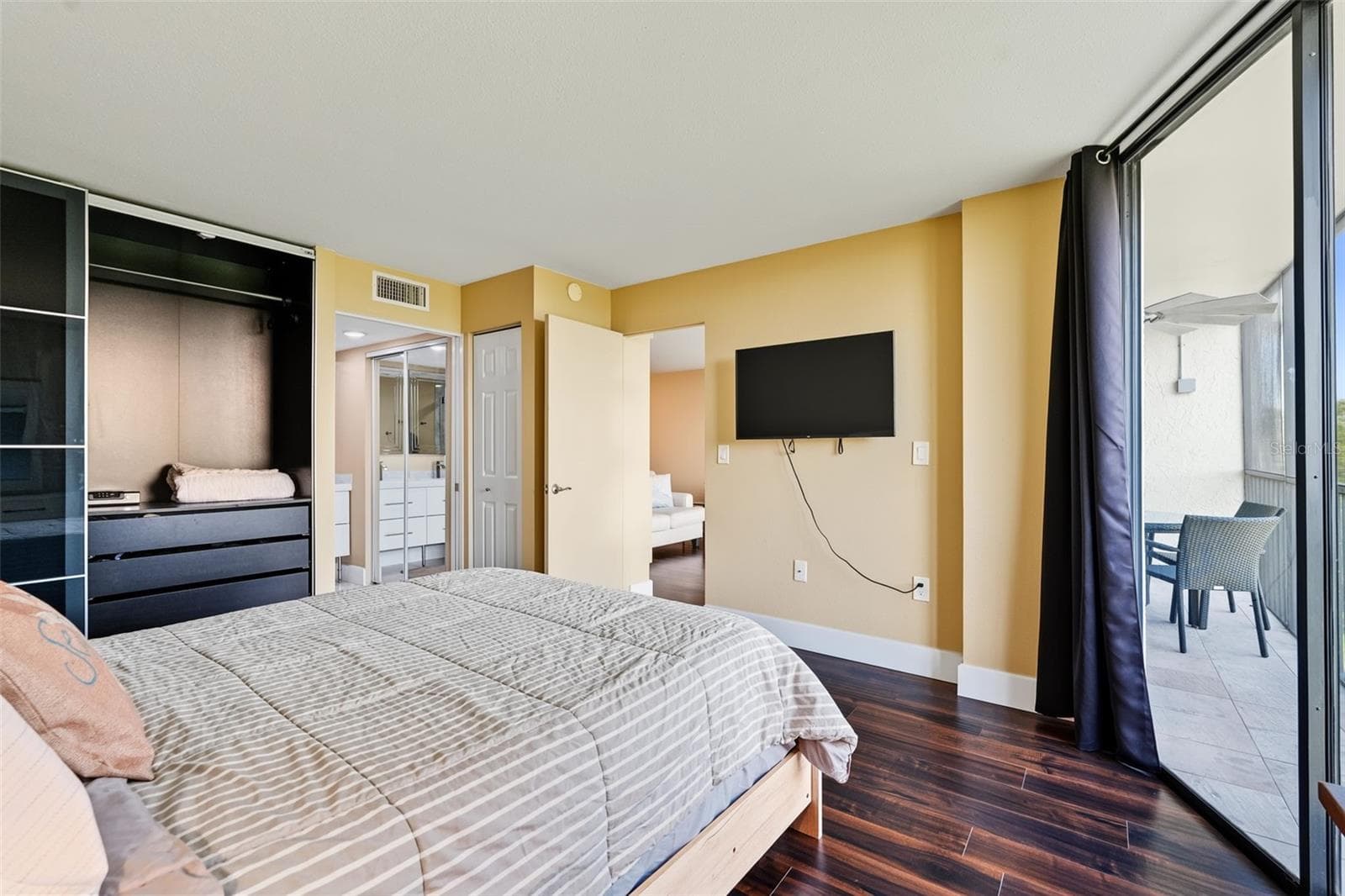 Condominium at 900 COVE CAY DR #2B, CLEARWATER, photo 39 of 59