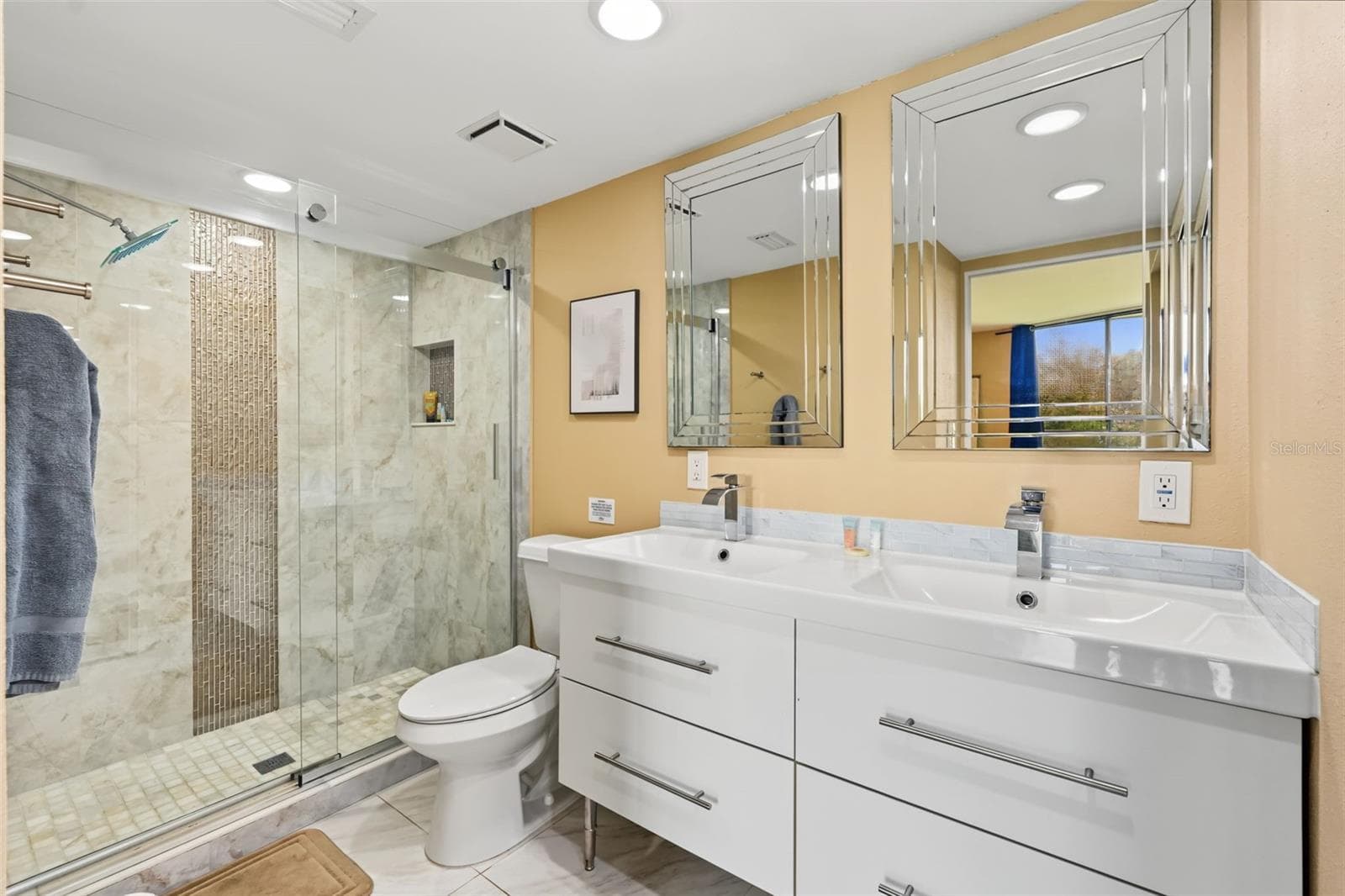 Condominium at 900 COVE CAY DR #2B, CLEARWATER, photo 41 of 59