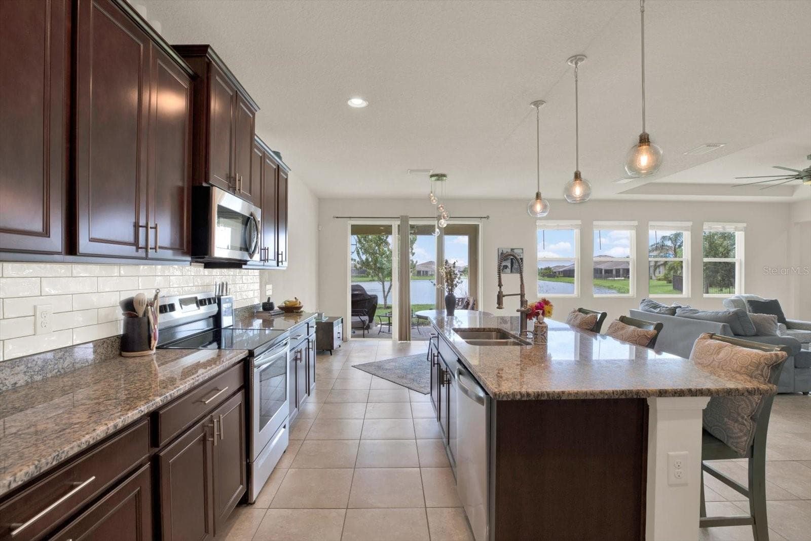 Kitchen - 6723 DEVESTA LOOP, PALMETTO
