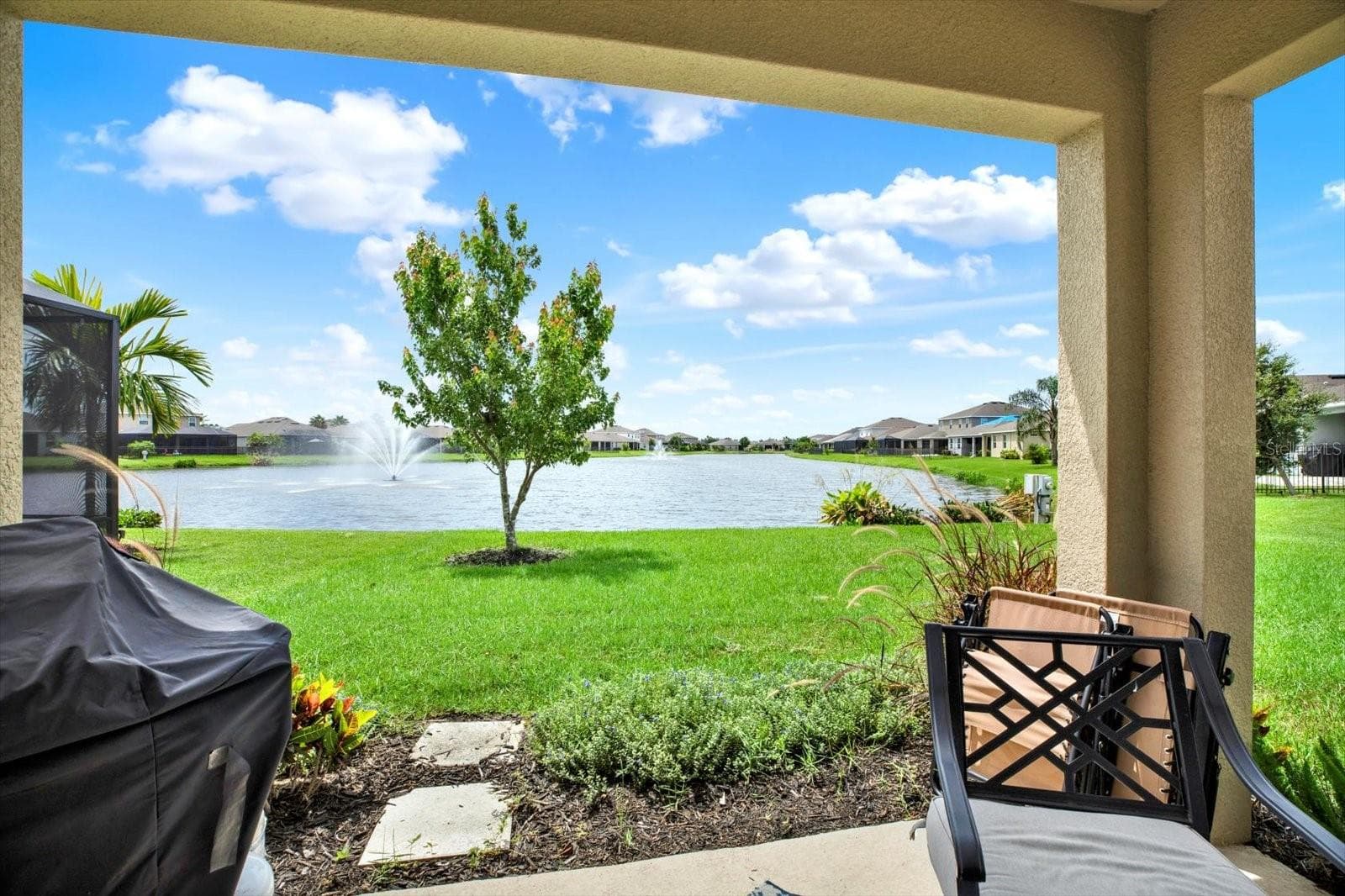 Single Family Residence at 6723 DEVESTA LOOP, PALMETTO, photo 2 of 37