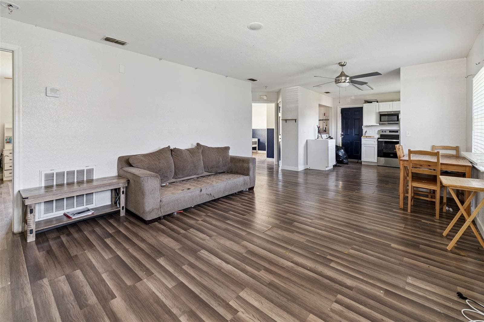 Single Family Residence at 220 D ST, LAKE WALES, photo 7 of 22