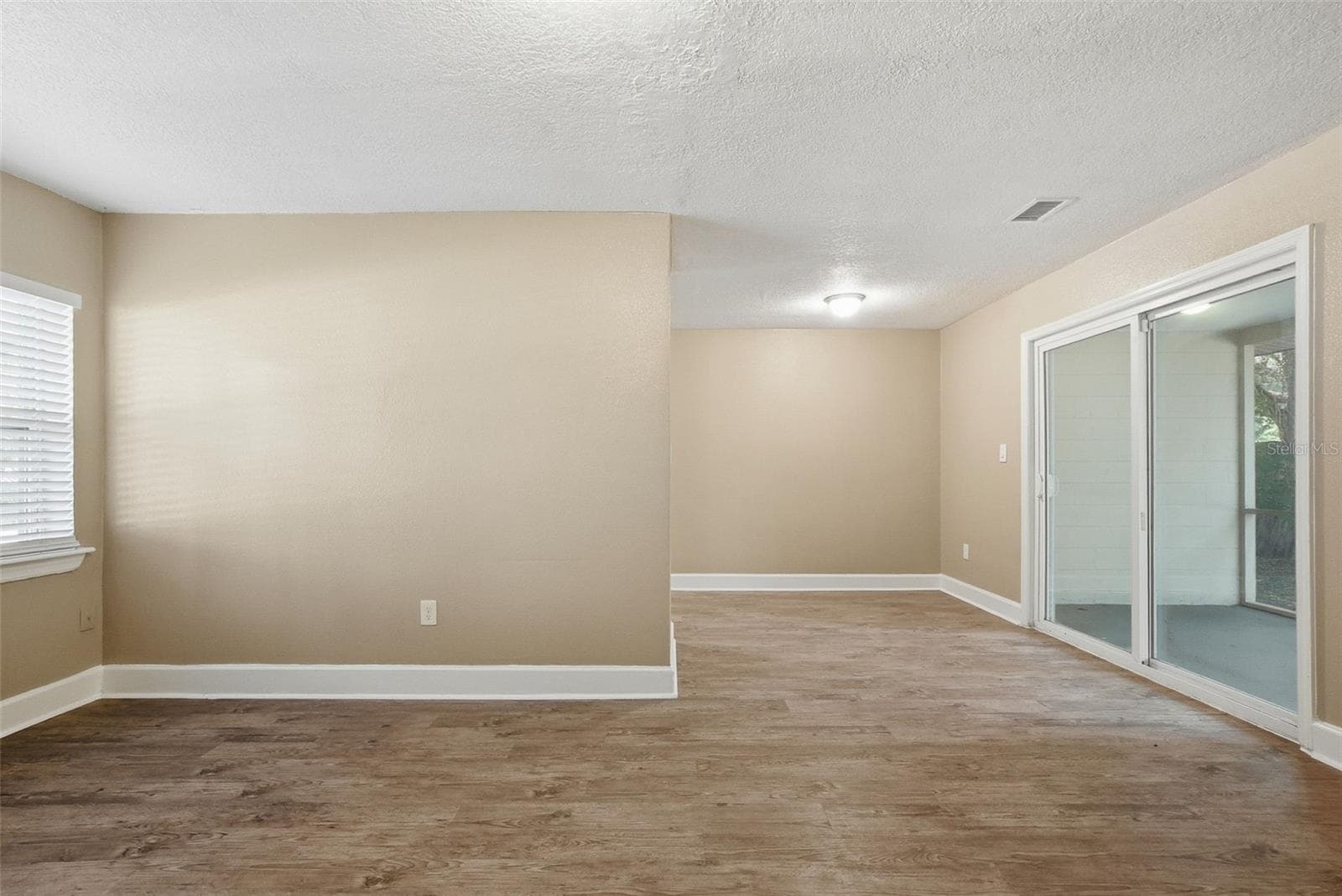 Single Family Residence at 3521 ARCH ST, ORLANDO, photo 12 of 34