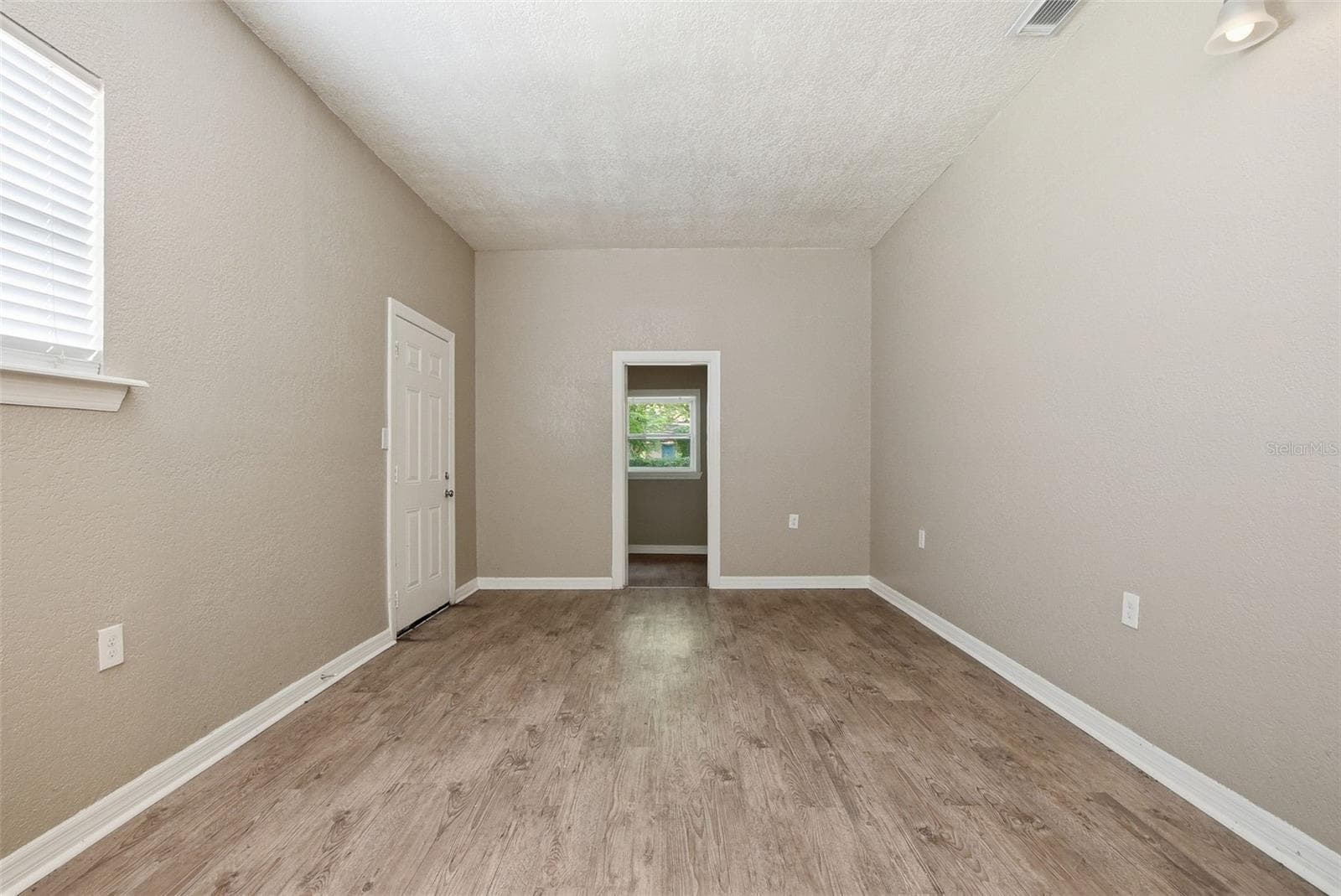 Single Family Residence at 3521 ARCH ST, ORLANDO, photo 14 of 34