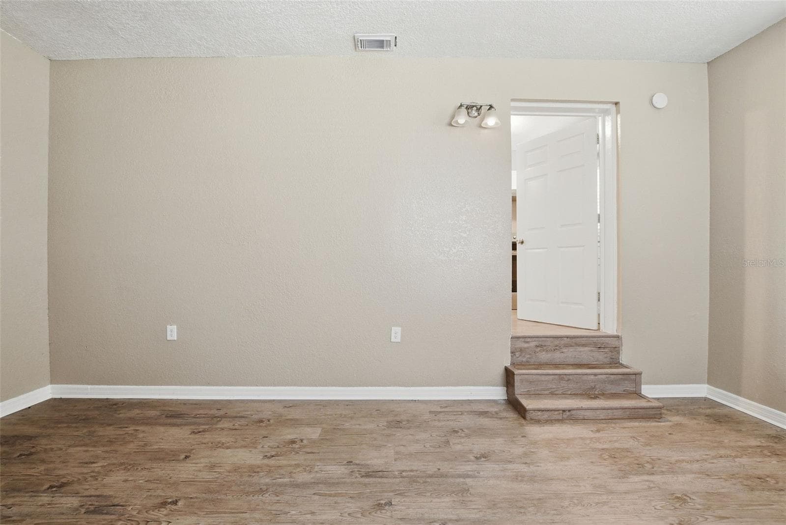 Single Family Residence at 3521 ARCH ST, ORLANDO, photo 15 of 34