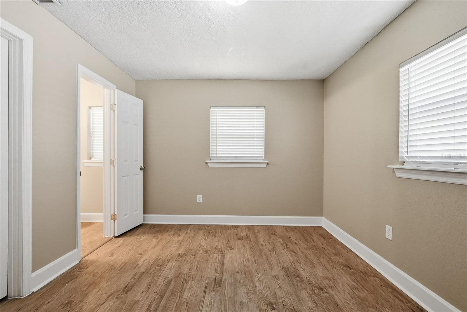 Single Family Residence at 3521 ARCH ST, ORLANDO, photo 17 of 34