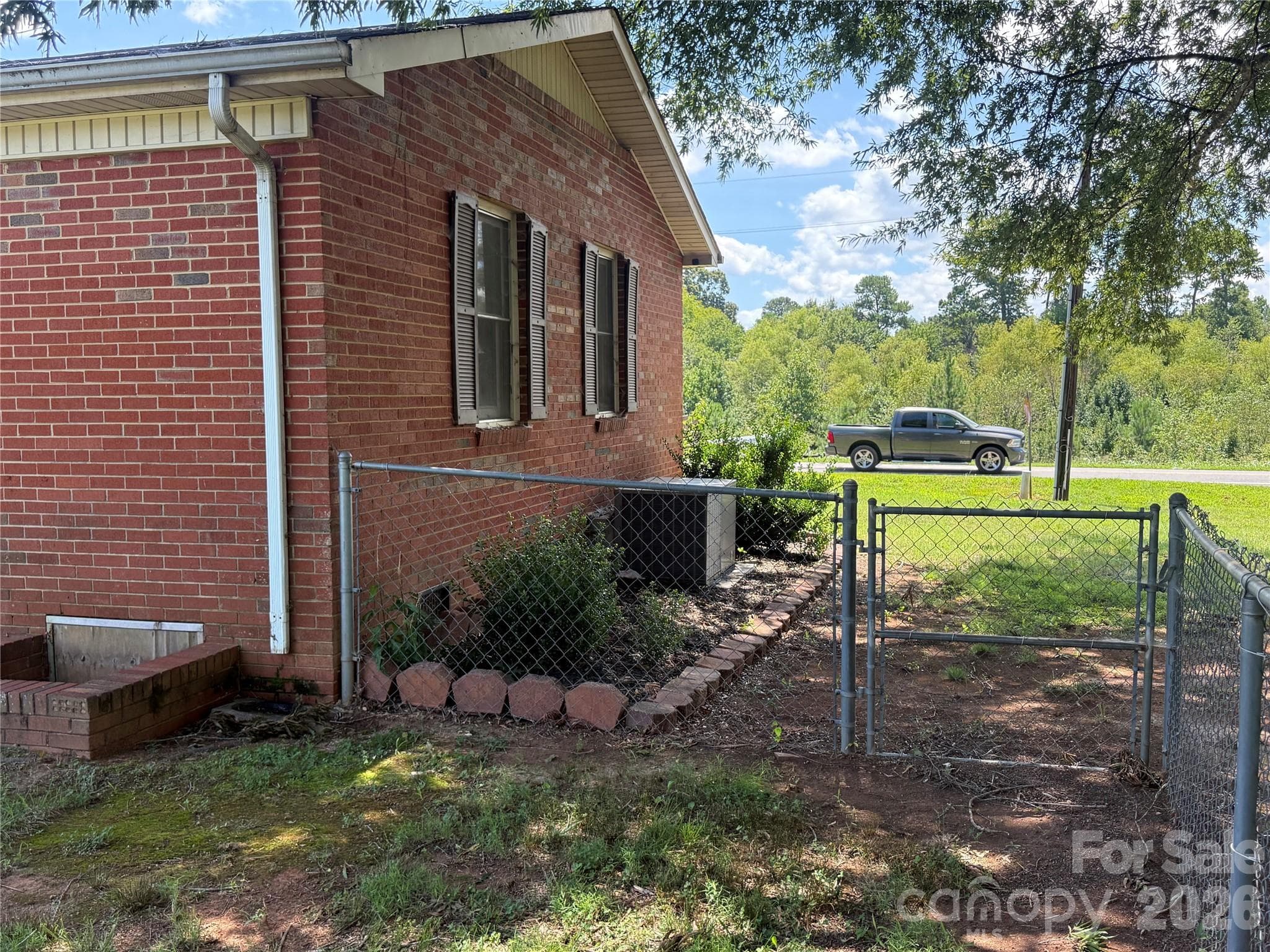 Single Family Residence at 1710 Patrick Avenue, Boiling Springs, photo 4 of 14