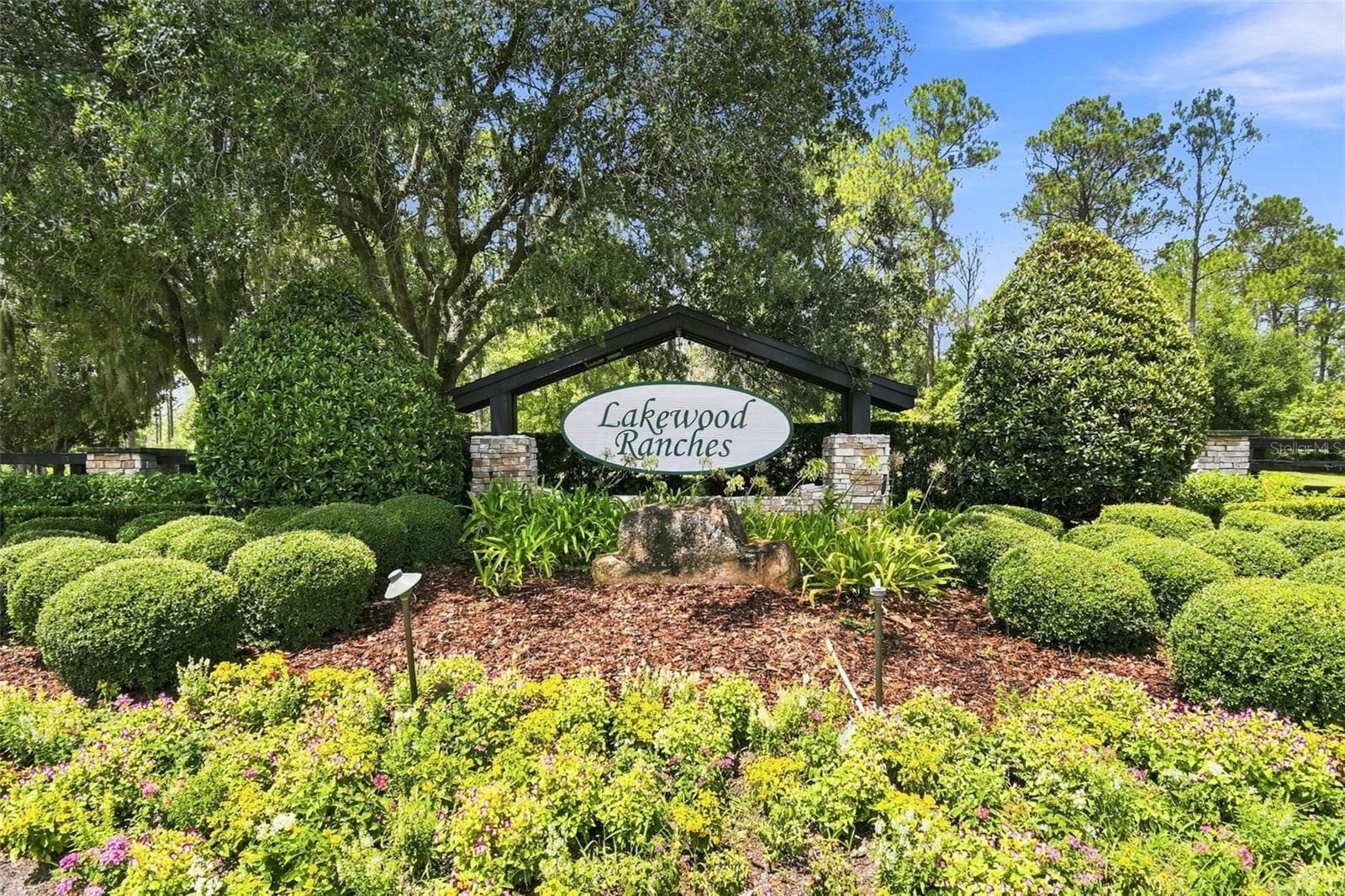 Entrance to Lakewood Ranches - 24150 GREENWOOD XING, EUSTIS