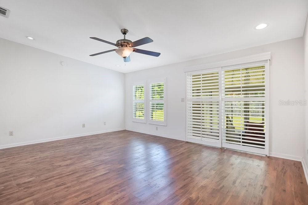 Manufactured Home at 585 OUTER DR, COCOA, photo 17 of 42