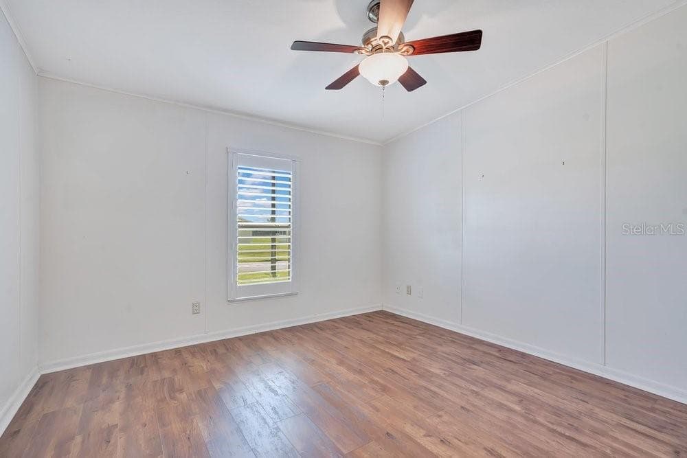 Manufactured Home at 585 OUTER DR, COCOA, photo 19 of 42