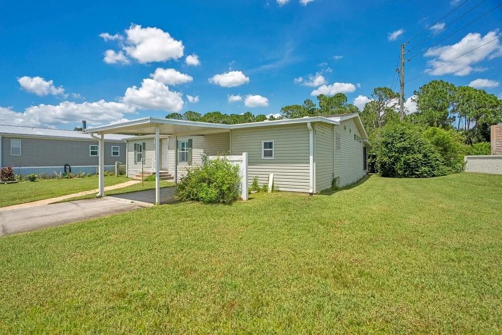 Manufactured Home at 585 OUTER DR, COCOA, photo 24 of 42