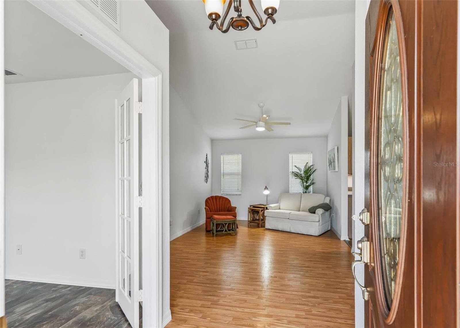 Living area w/Laminate flooring - 11137 SE 174TH LOOP, SUMMERFIELD