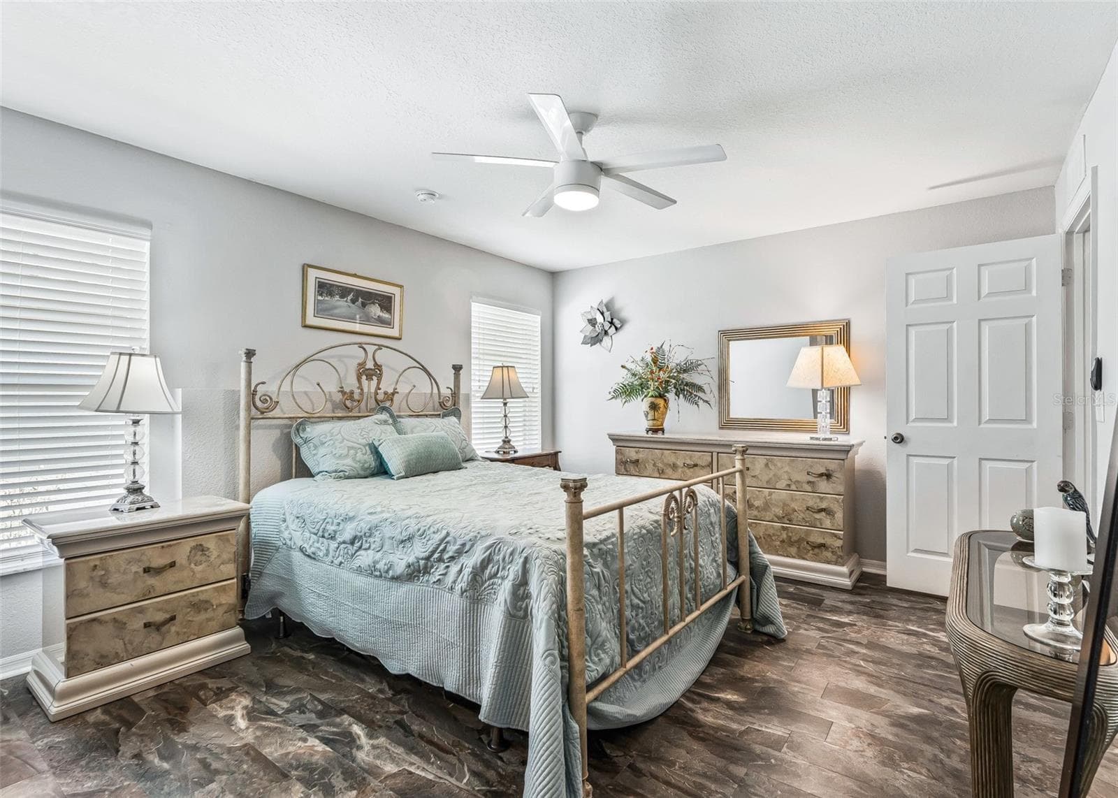 Primary Suite w/Laminate flooring - 11137 SE 174TH LOOP, SUMMERFIELD
