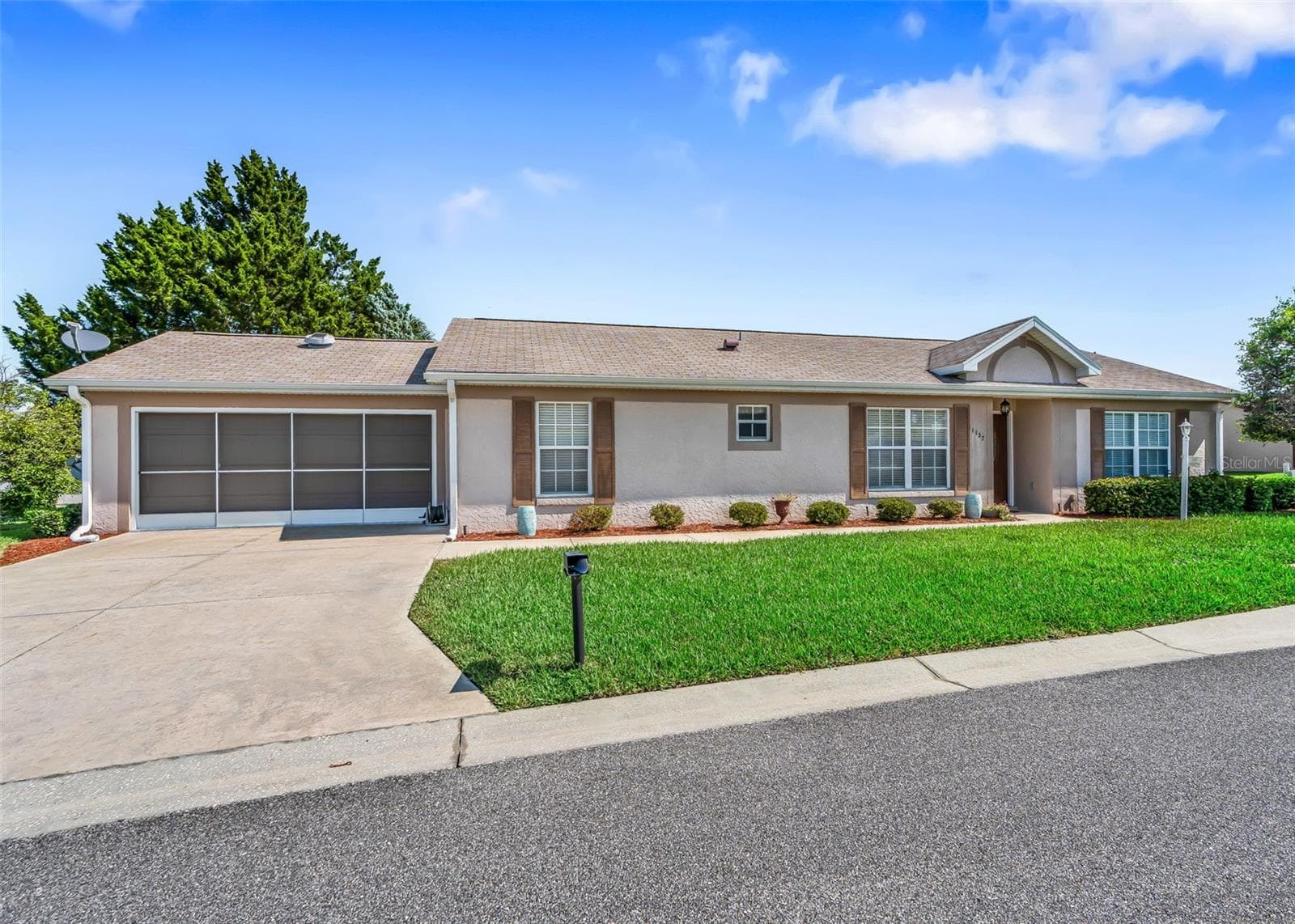 3/2 CBS Barcelona Villa w/2 Car Garage - 11137 SE 174TH LOOP, SUMMERFIELD