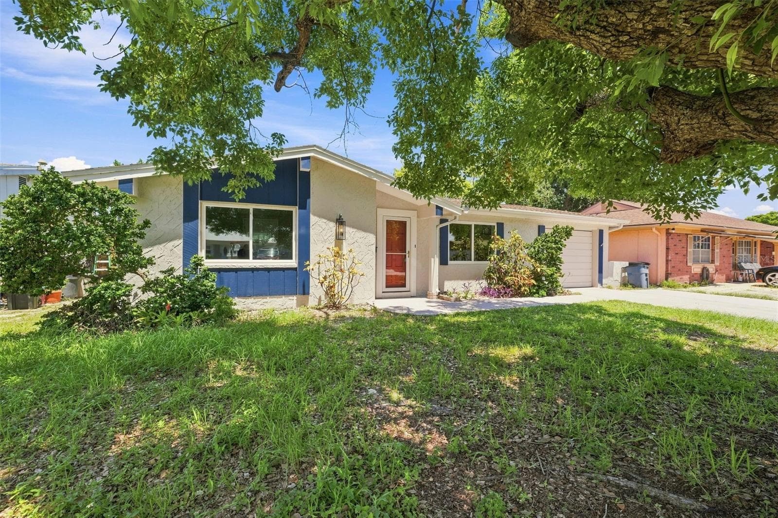 Front Exterior - 4025 STRATFIELD DR, NEW PORT RICHEY