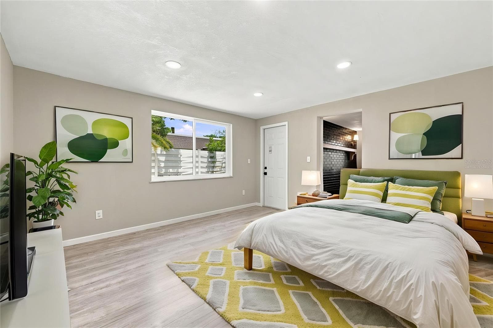 Primary Bedroom (Virtually Staged) - 4025 STRATFIELD DR, NEW PORT RICHEY
