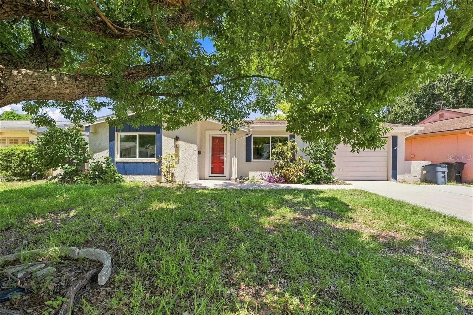 Front Exterior - 4025 STRATFIELD DR, NEW PORT RICHEY
