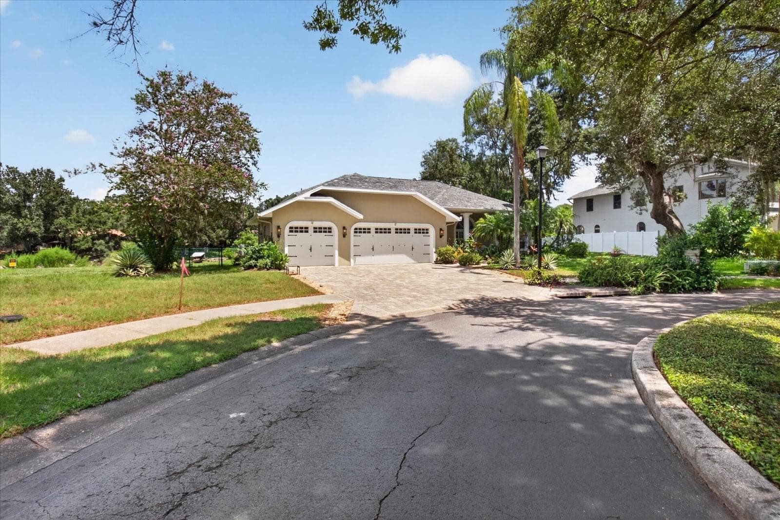 Single Family Residence at 8735 CRESCENT FOREST BLVD, NEW PORT RICHEY, photo 5 of 61