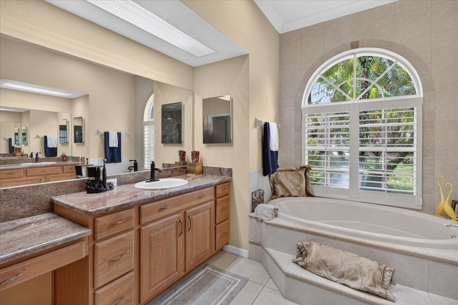Single Family Residence at 8735 CRESCENT FOREST BLVD, NEW PORT RICHEY, photo 31 of 61