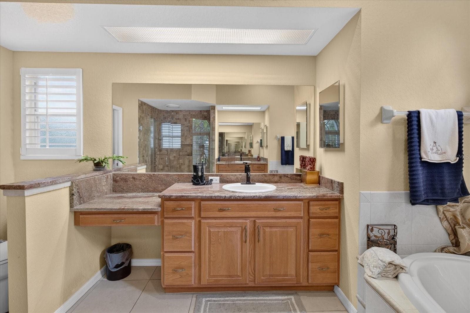 Single Family Residence at 8735 CRESCENT FOREST BLVD, NEW PORT RICHEY, photo 32 of 61