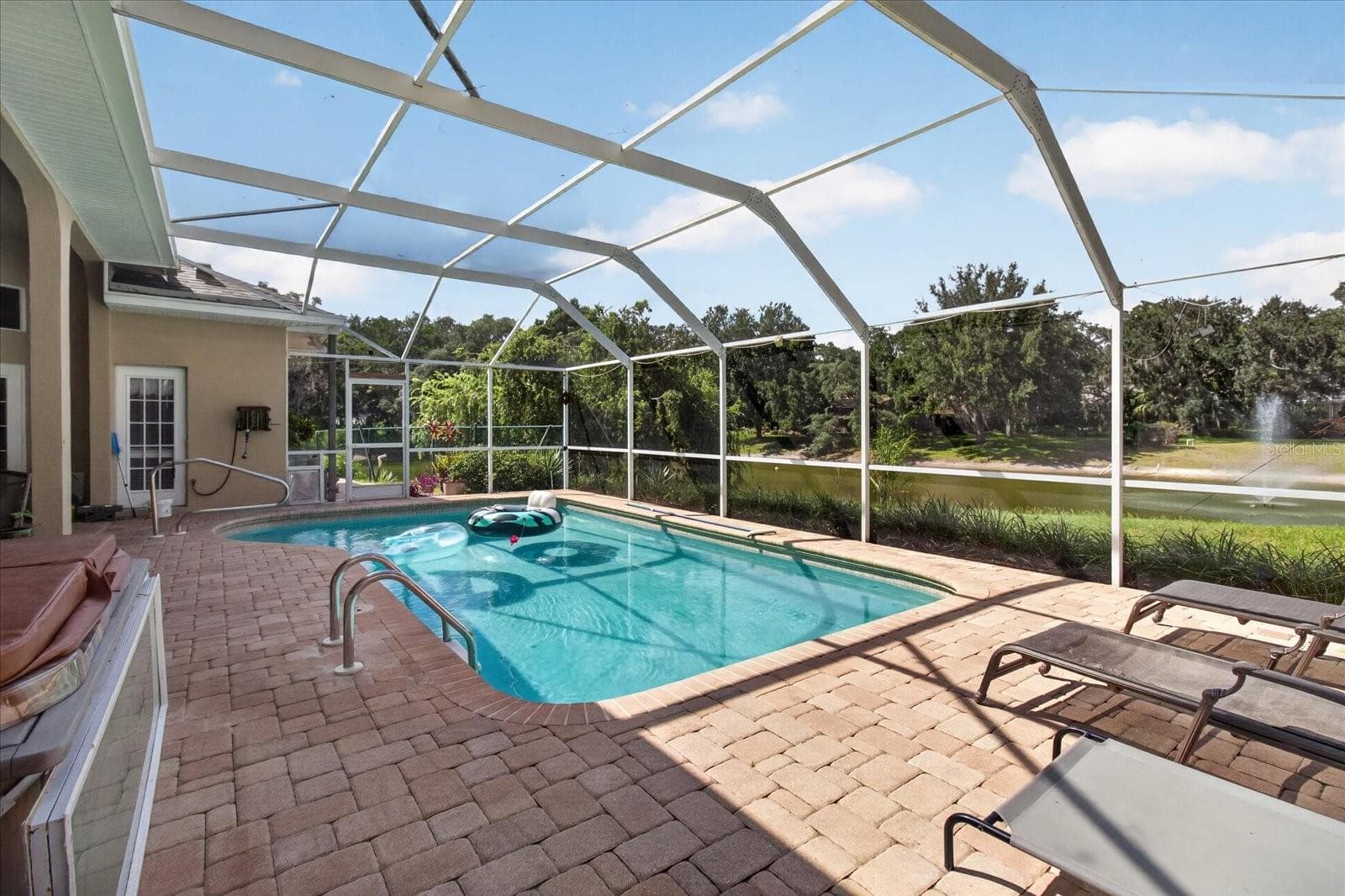 Single Family Residence at 8735 CRESCENT FOREST BLVD, NEW PORT RICHEY, photo 2 of 61
