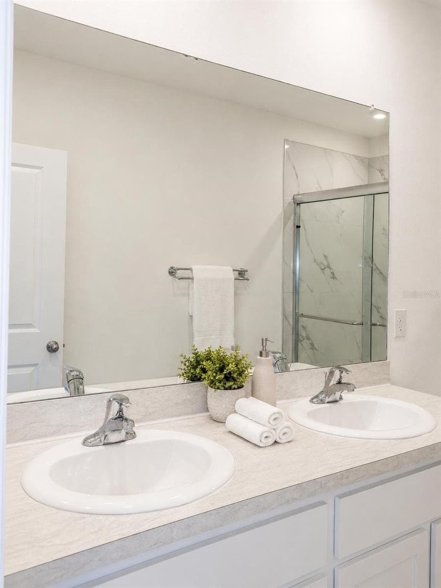 Townhouse at 8748 MILESTONE DR, SARASOTA, photo 19 of 34