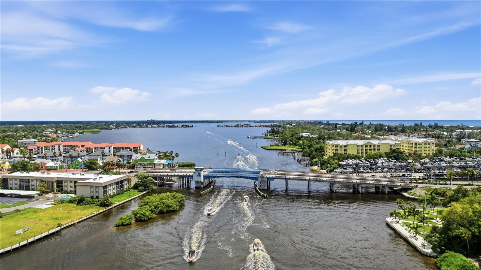 Villa at 2740 RIVERBLUFF PKWY #V107, SARASOTA, photo 47 of 48