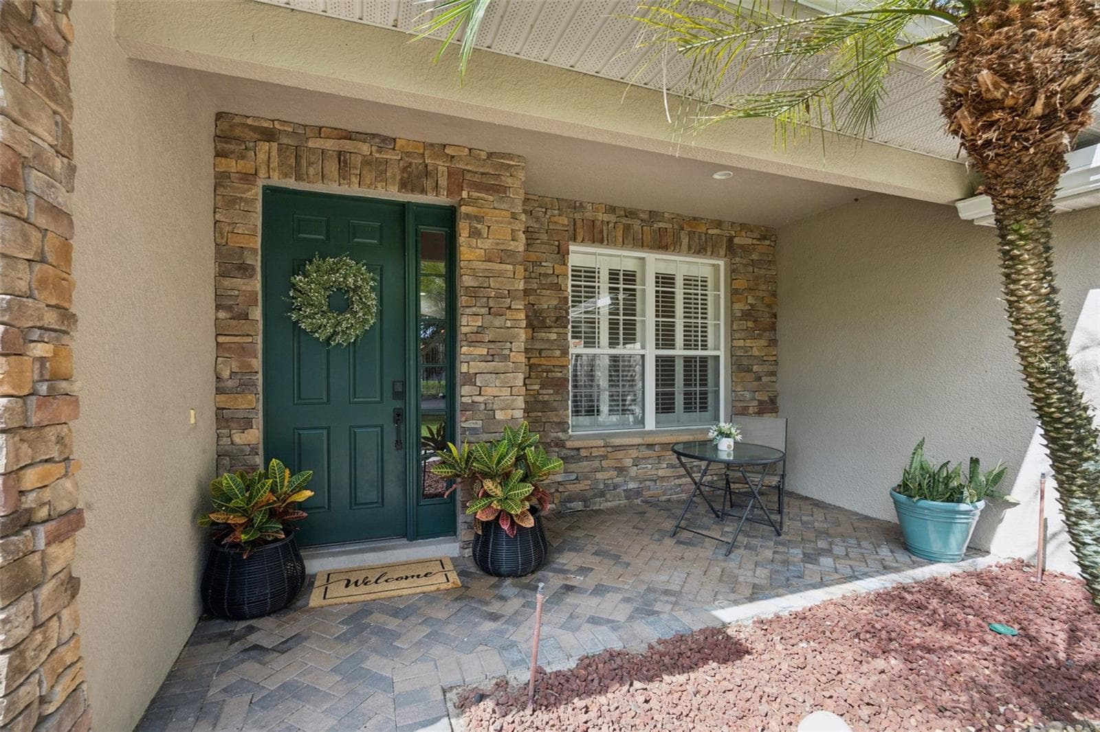 Single Family Residence at 32 CLEAR HARBOR CT, APOPKA, photo 5 of 57