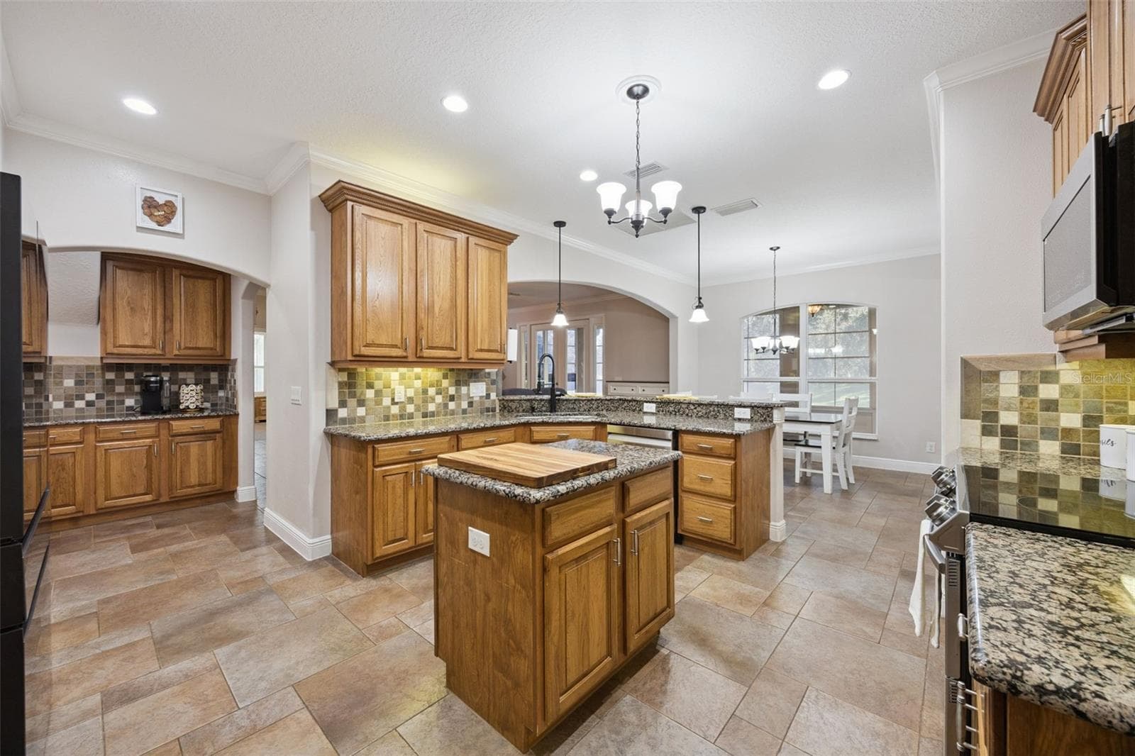 Single Family Residence at 32 CLEAR HARBOR CT, APOPKA, photo 10 of 57