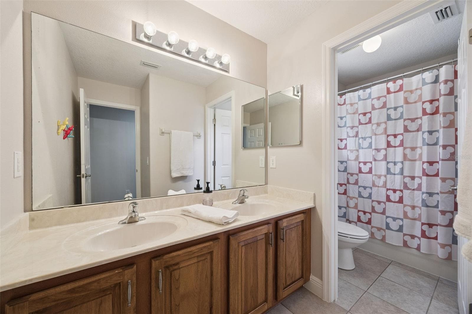 Single Family Residence at 32 CLEAR HARBOR CT, APOPKA, photo 40 of 57