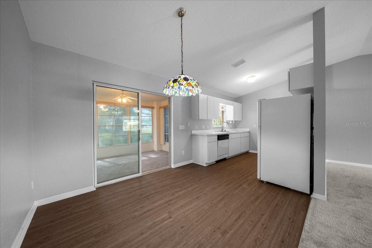 dining area - 9912 SW 61ST CT, OCALA