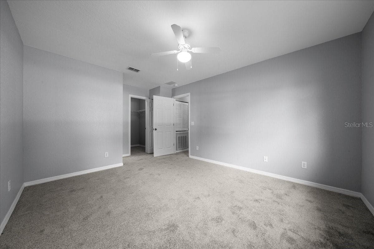 primary bedroom - 9912 SW 61ST CT, OCALA