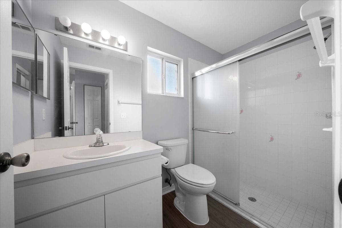 primary bath - 9912 SW 61ST CT, OCALA