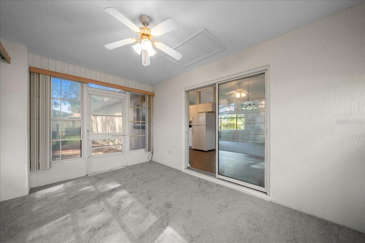 screened porch - 9912 SW 61ST CT, OCALA