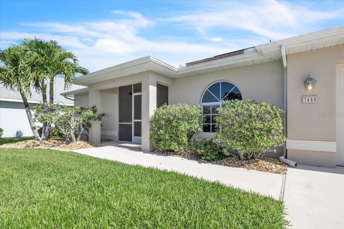 Single Family Residence at 3455 SABAL SPRINGS BLVD, NORTH FORT MYERS, photo 5 of 88