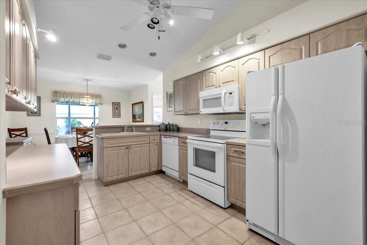 Single Family Residence at 3455 SABAL SPRINGS BLVD, NORTH FORT MYERS, photo 19 of 88