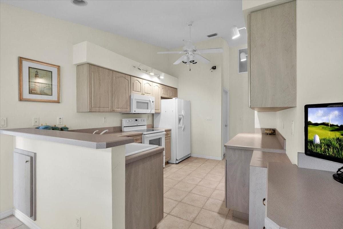 Single Family Residence at 3455 SABAL SPRINGS BLVD, NORTH FORT MYERS, photo 21 of 88