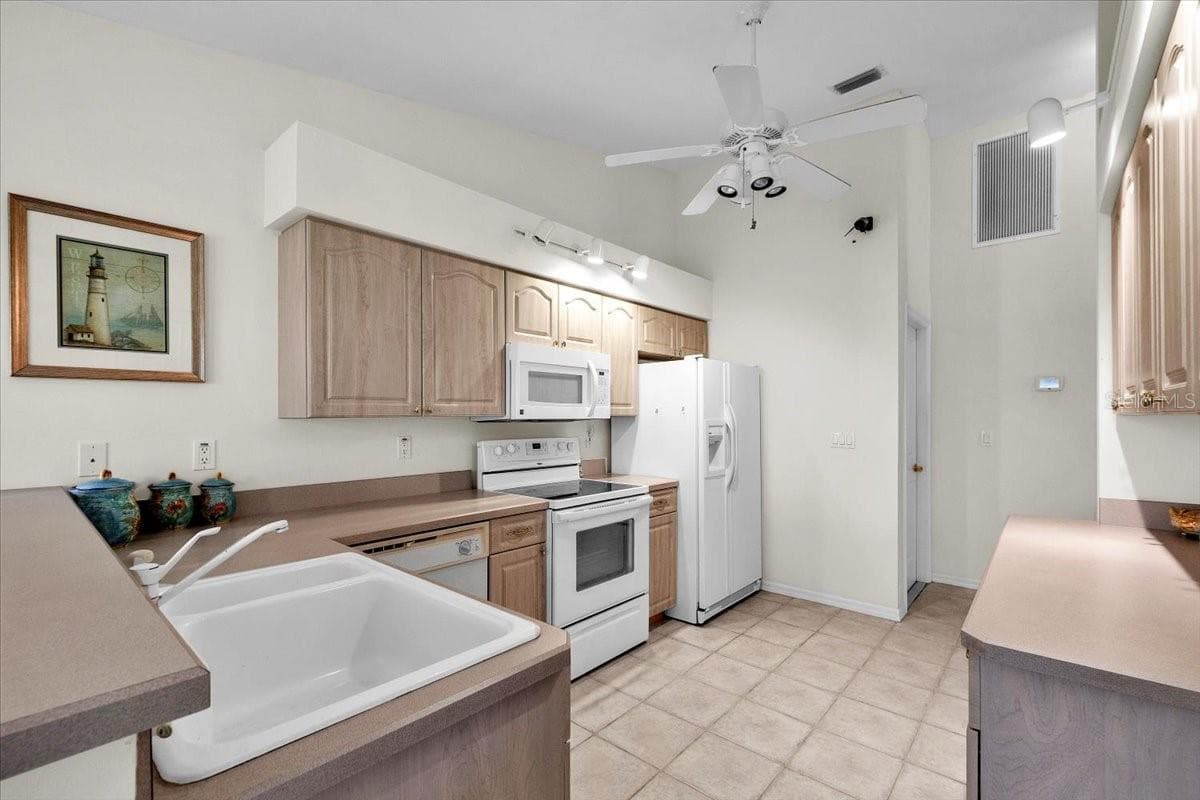 Single Family Residence at 3455 SABAL SPRINGS BLVD, NORTH FORT MYERS, photo 26 of 88