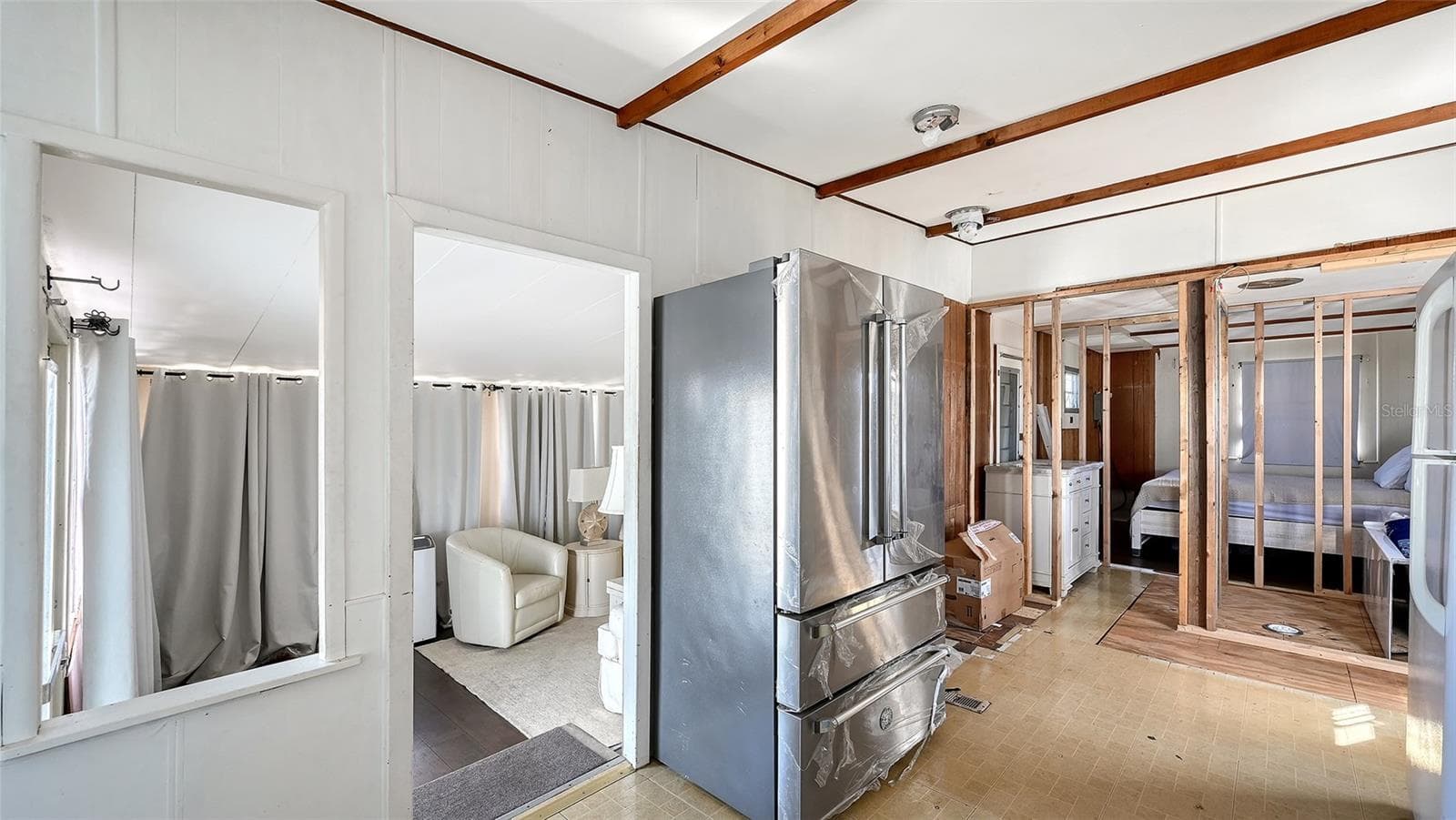 Renovation materials included in sale - 36 TWIN SHORES BLVD, LONGBOAT KEY