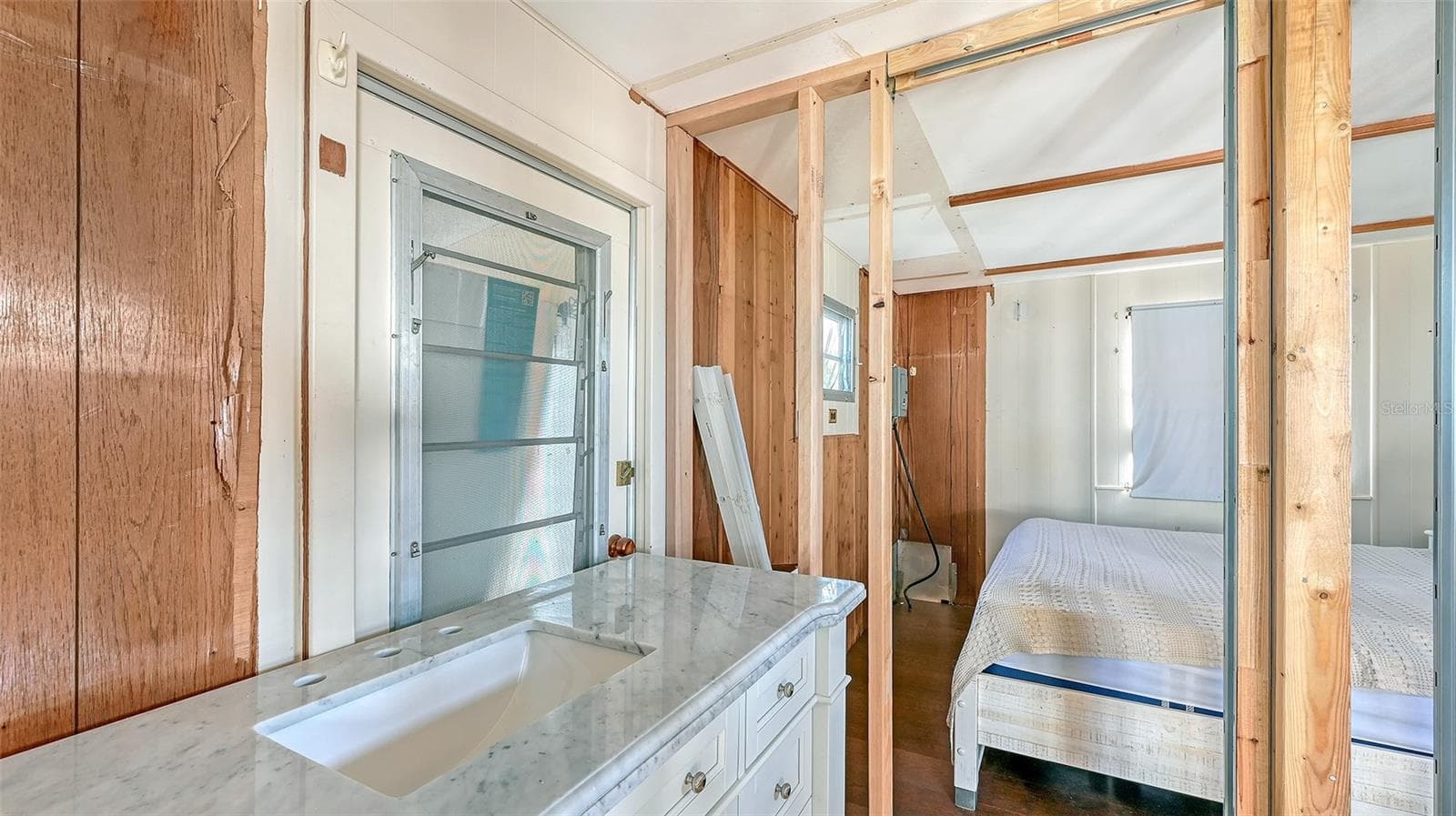 bedroom - 36 TWIN SHORES BLVD, LONGBOAT KEY