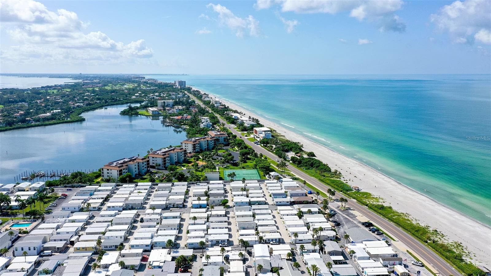 Gulf views south. - 36 TWIN SHORES BLVD, LONGBOAT KEY