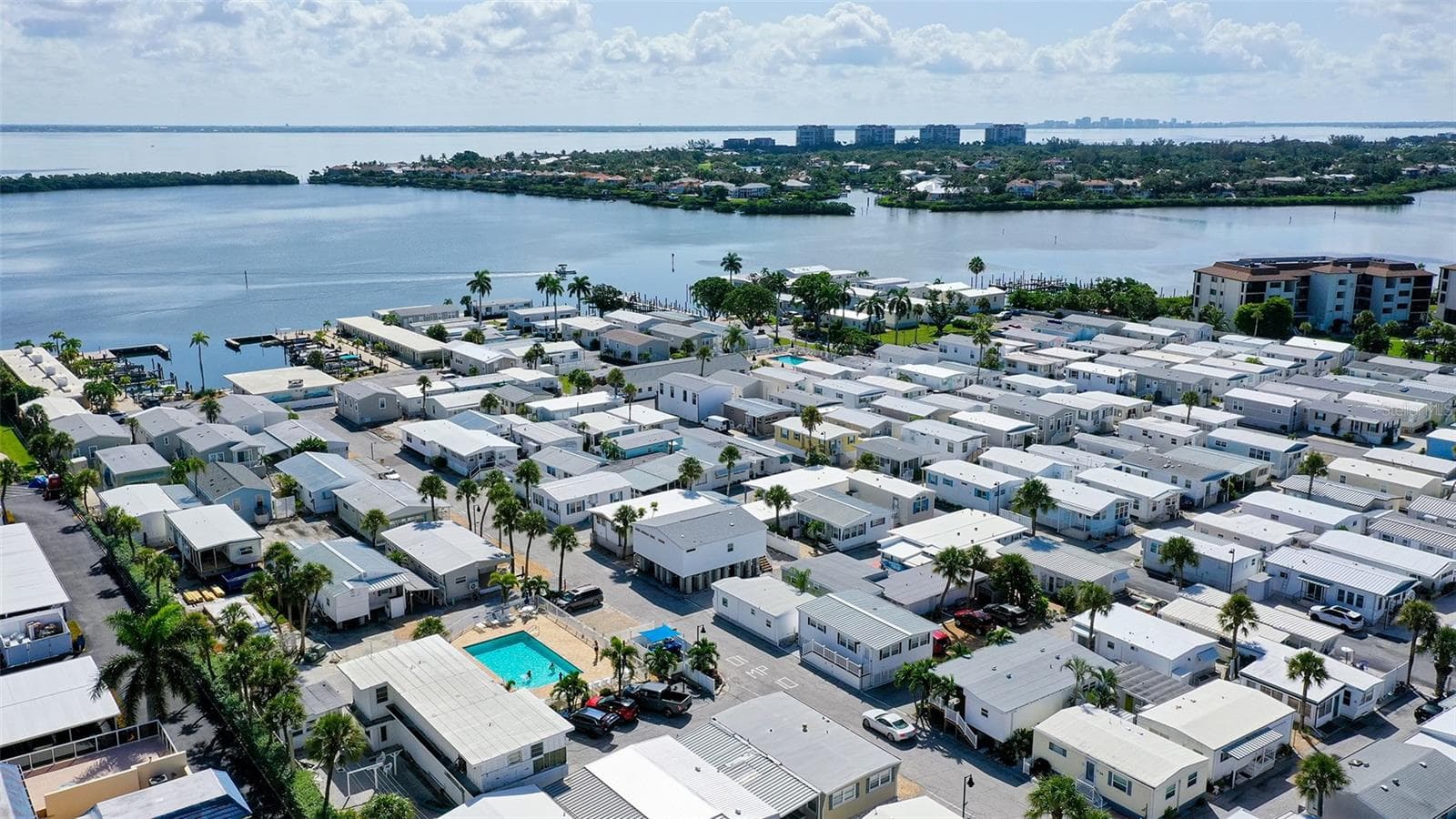 Bay view - 36 TWIN SHORES BLVD, LONGBOAT KEY