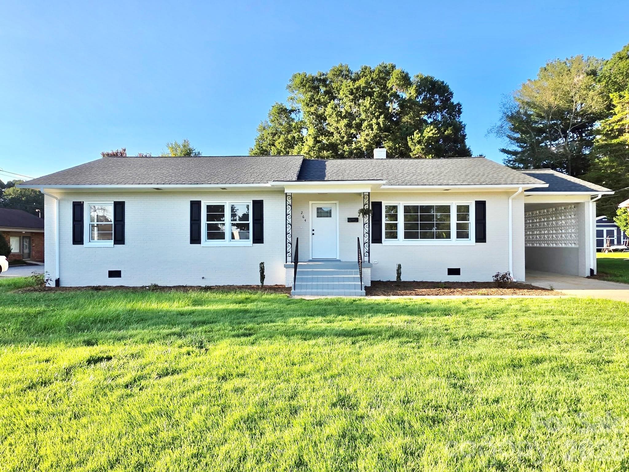 264 3rd Avenue SW