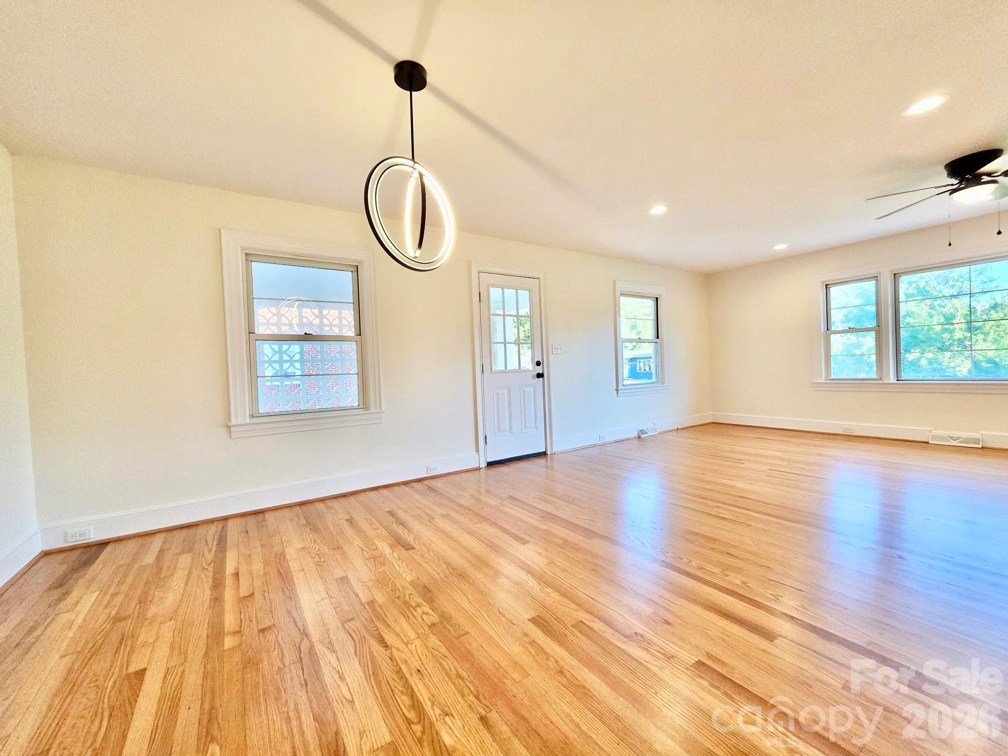 Single Family Residence at 264 3rd Avenue SW, Taylorsville, photo 15 of 36