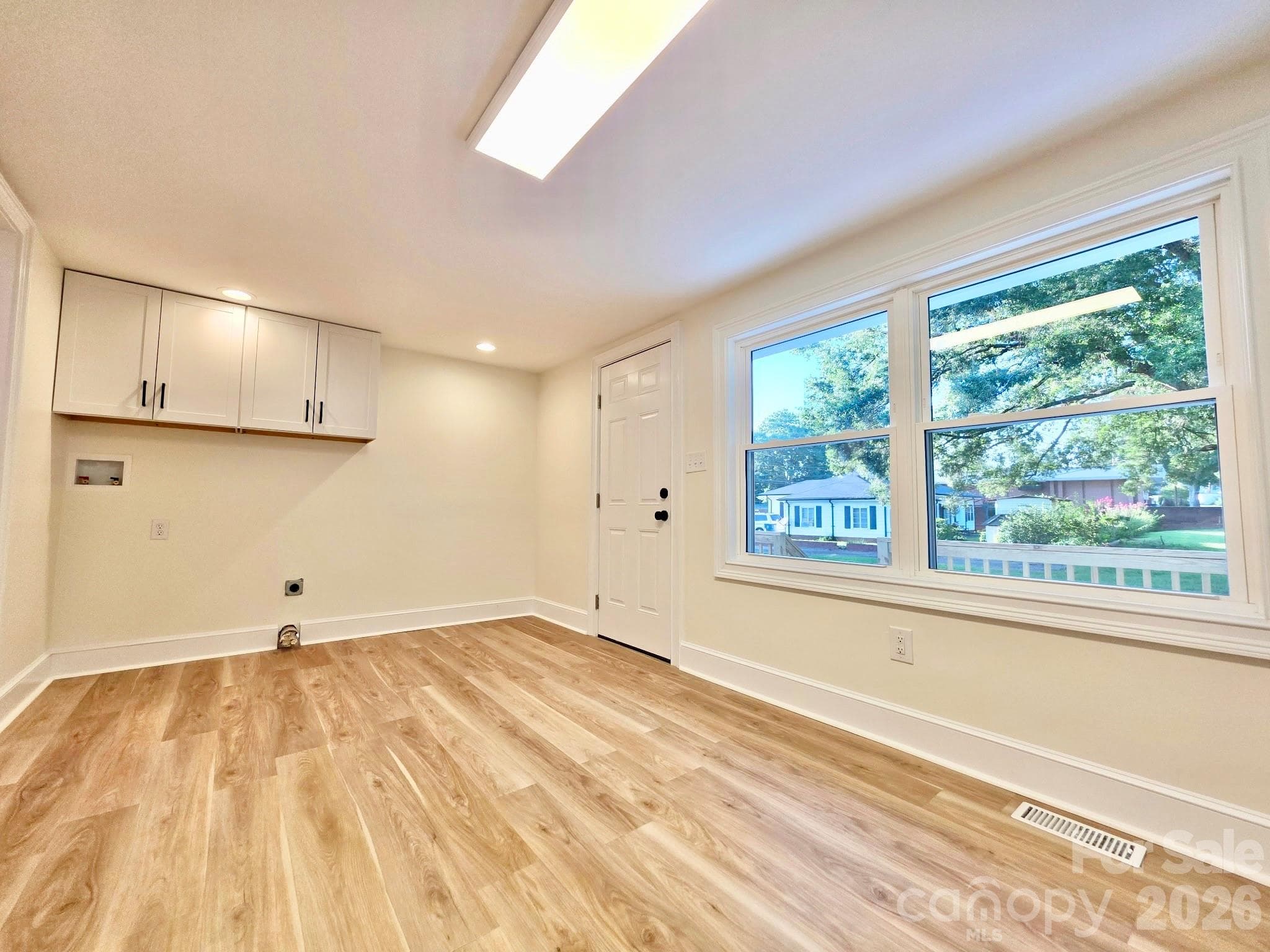 Single Family Residence at 264 3rd Avenue SW, Taylorsville, photo 18 of 36