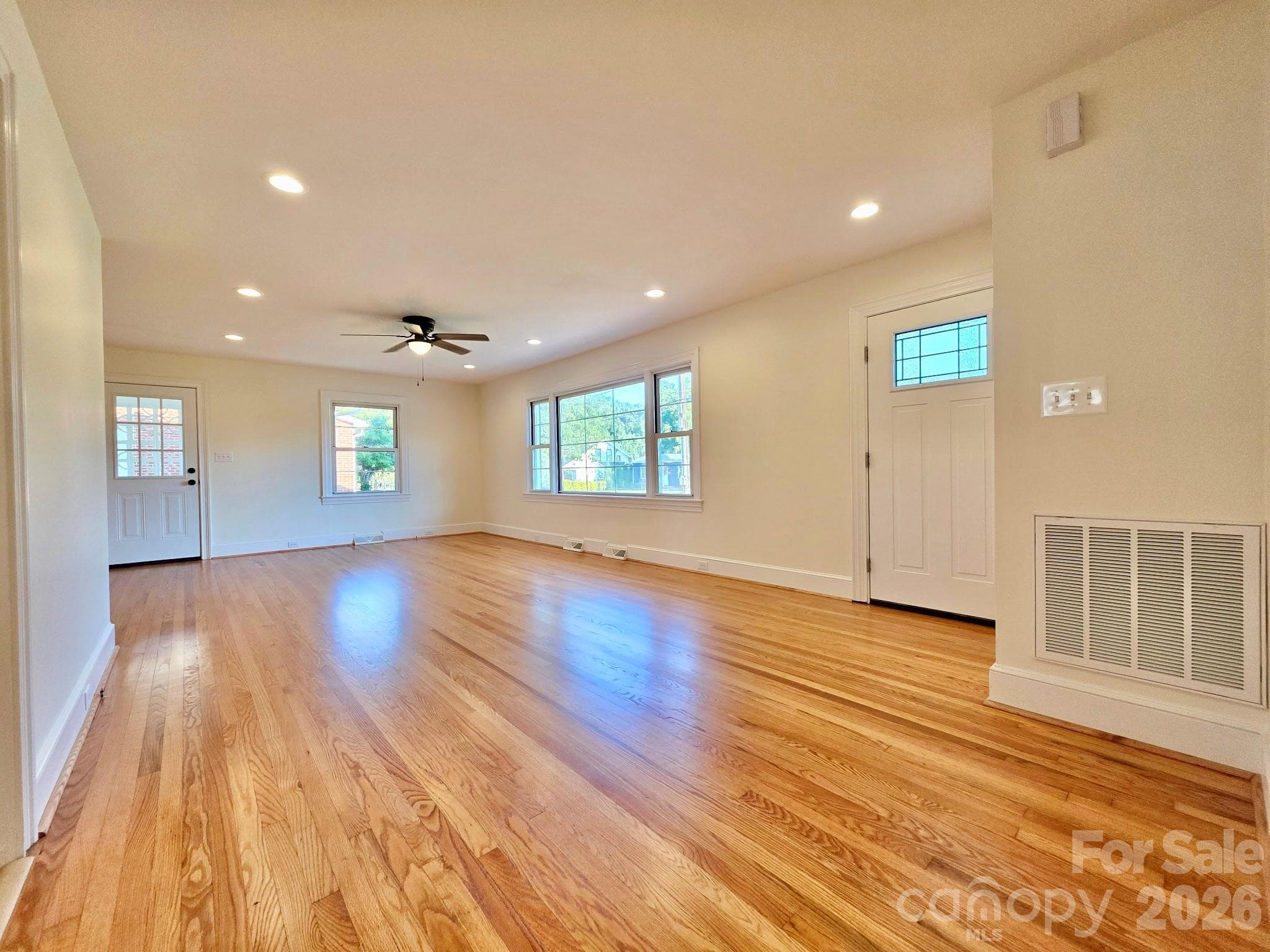 Single Family Residence at 264 3rd Avenue SW, Taylorsville, photo 21 of 36