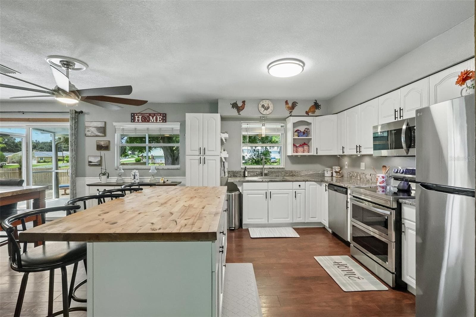 Single Family Residence at 8904 CLAYTON LN, LAKELAND, photo 13 of 42